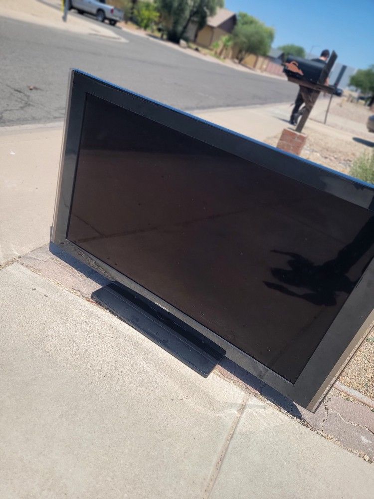 FREE SAMSUNG TV