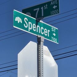 HOLIDAY CURB ALERT – AC + FANS + HOT WHEELS + DVDs – TAKE ALL