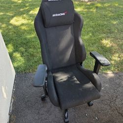 Gaming chair