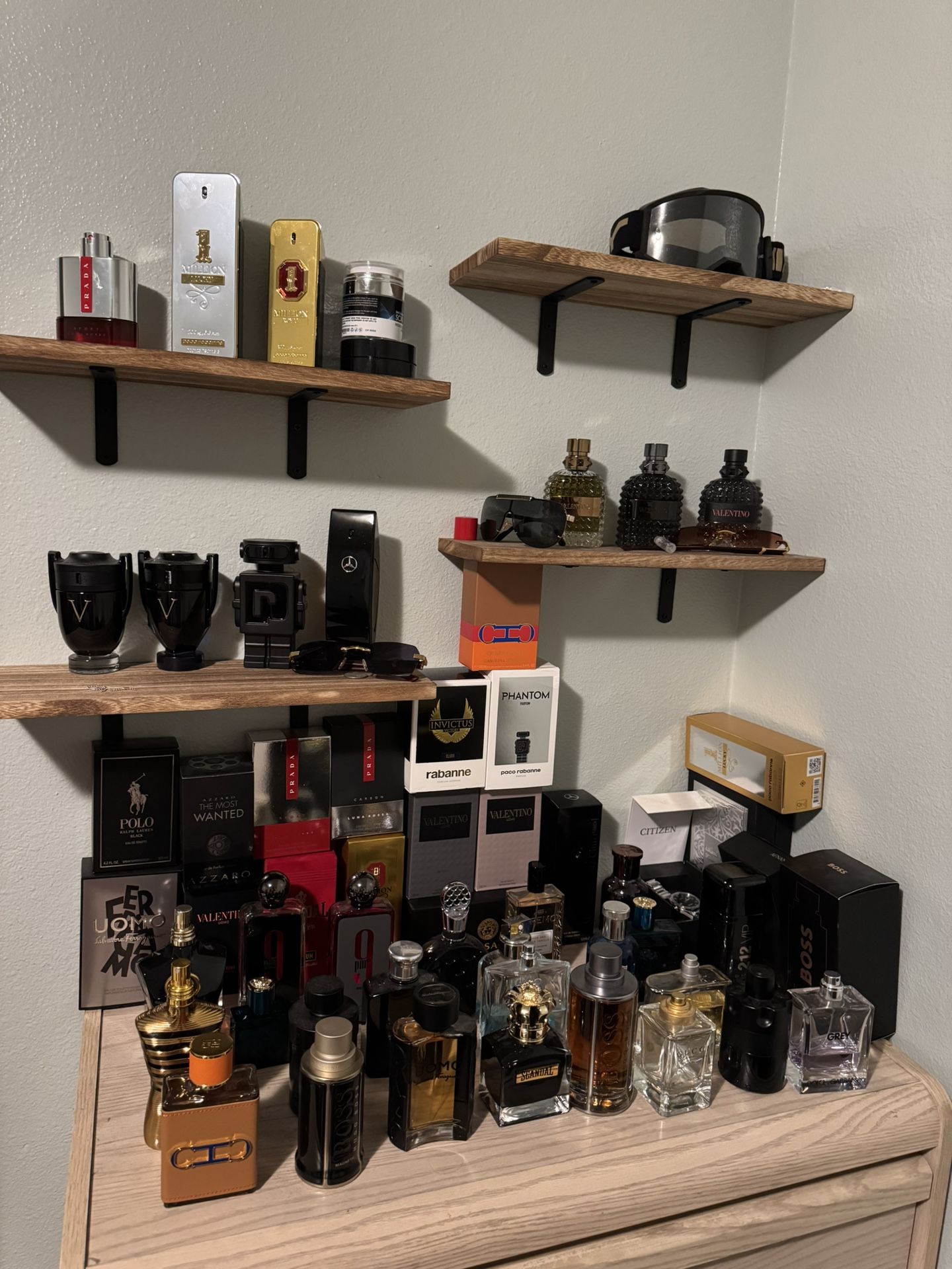 Cologne / Perfumes Authentic