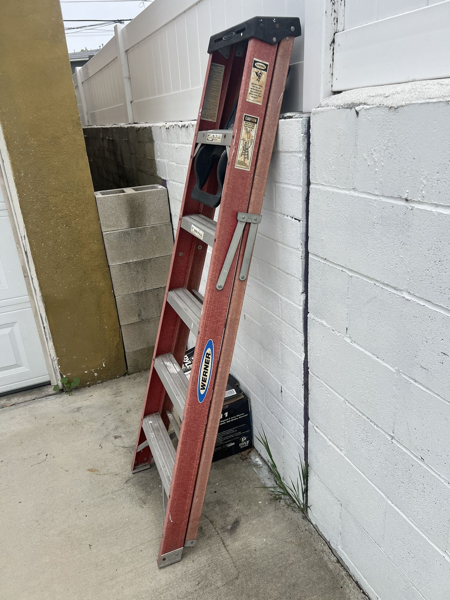 Werner 6 Foot Fiberglass Ladder