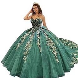 Quinceañera NWT EMERALD GREEN BALL GOWN