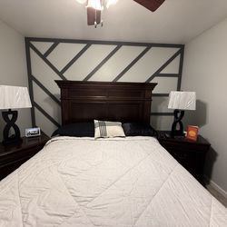 Beautiful Dark Wood Poster Bed