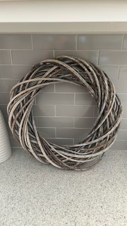 Farmhouse willow wreath home decor 15” D ( CHANDLER (( COOPER & OCOTILLO)