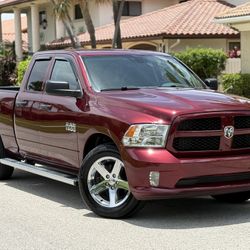 RAM 1500 CREW CAB - 1 OWNER