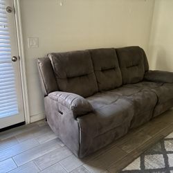Sofa With Power Recliner 
