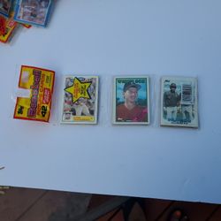 Topps Baseball Cards