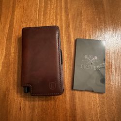 Ekster AirTag Wallet And Tool Card