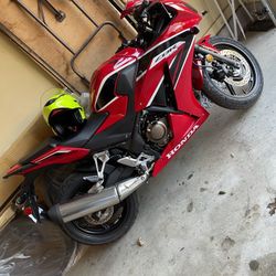 2019 CBR300R