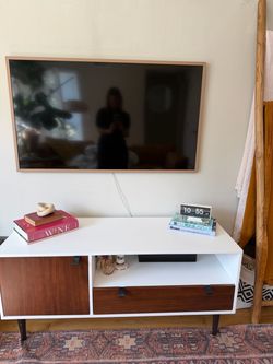 Article media unit
