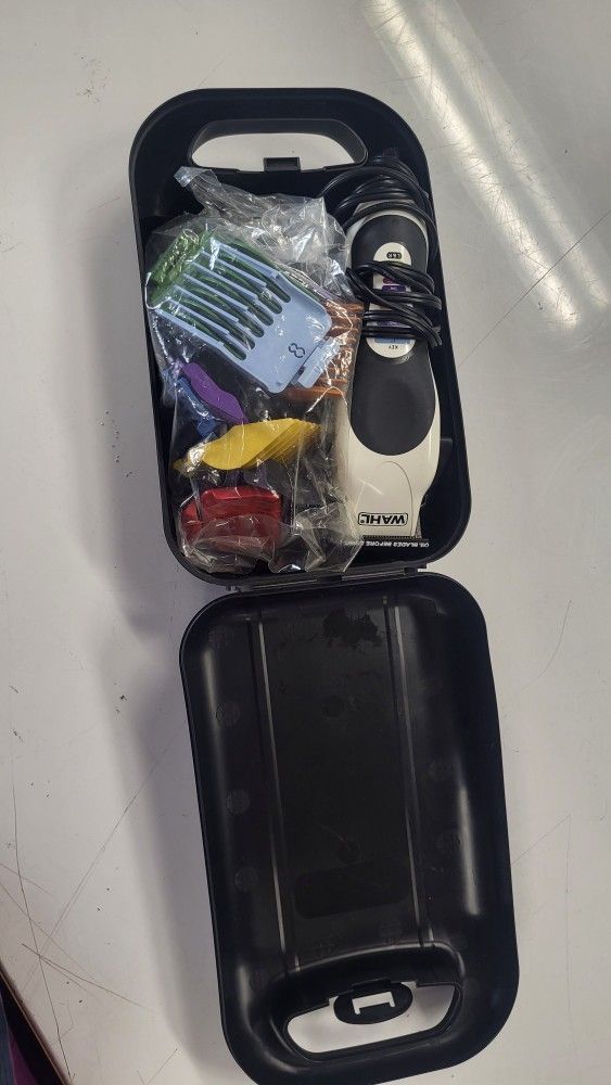 Wahl Color Pro Plus Haircutting Kit