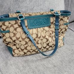 AUTENTIC VINTAGE COACH SHOULDER BAG 