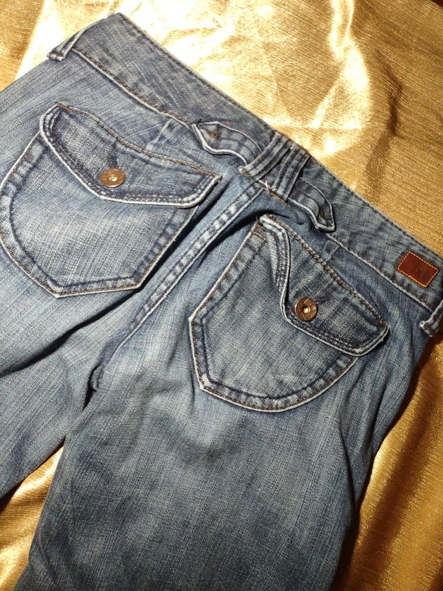 WOMANS JEAN'S