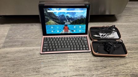 OFFERING 10 DOLLARS OFF DISCOUNT Rose Gold RCA 10 Viking Pro  With Magnetic Keyboard and Colored Pouch  To Store Accessories