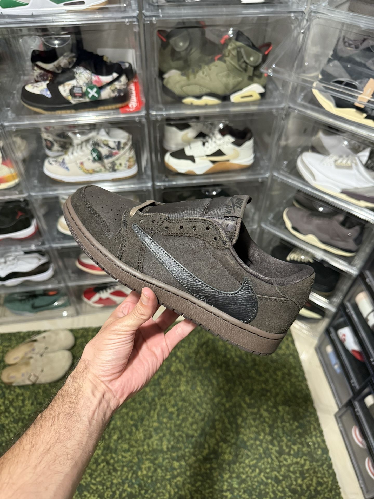 Jordan one low Travis Scott Brown velvet size 10.5