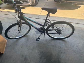 Huffy Granite 26” Women’s Mountain Bike,