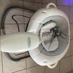 Used like NEW - Graco Soothe 'n Sway LX Baby Swing with Portable Bouncer,2 in 1 Swing & Bouncer