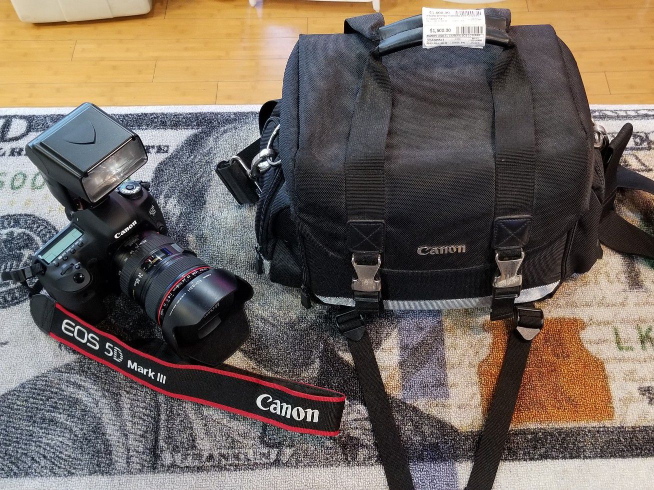 Canon EOS 5D Mark iii with Canon EF 24-105mm Lens LIKE NEW