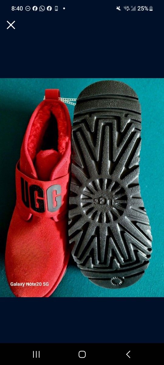 UGGS Ankle Length Foot Wear