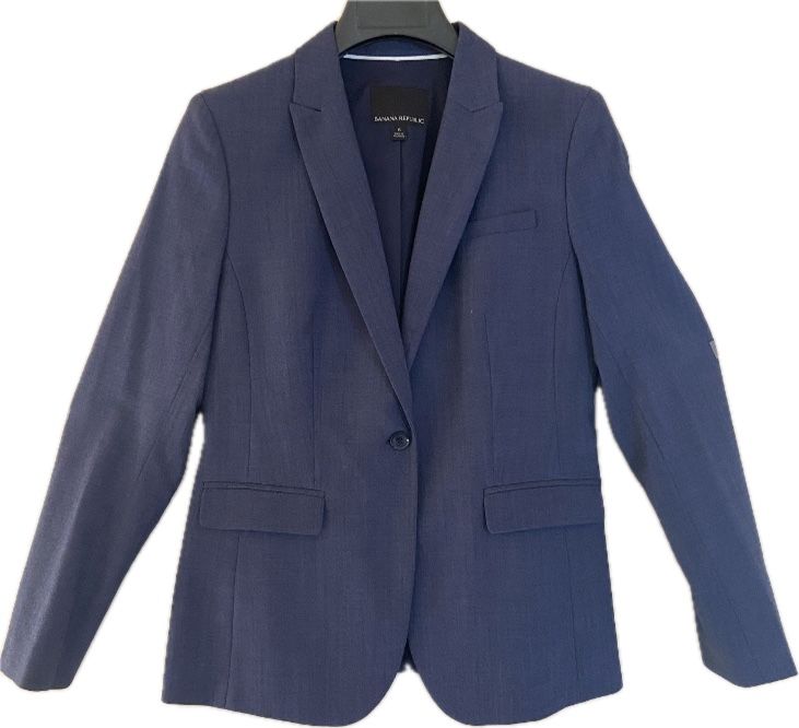 Banana Republic W’s Ryan Collection 95% All-Season Italian Wool 4 Piece Set