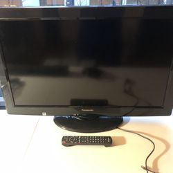 Panasonic TCL32X2 32" Gaming LCD TV BEST OFFER MUST SELL