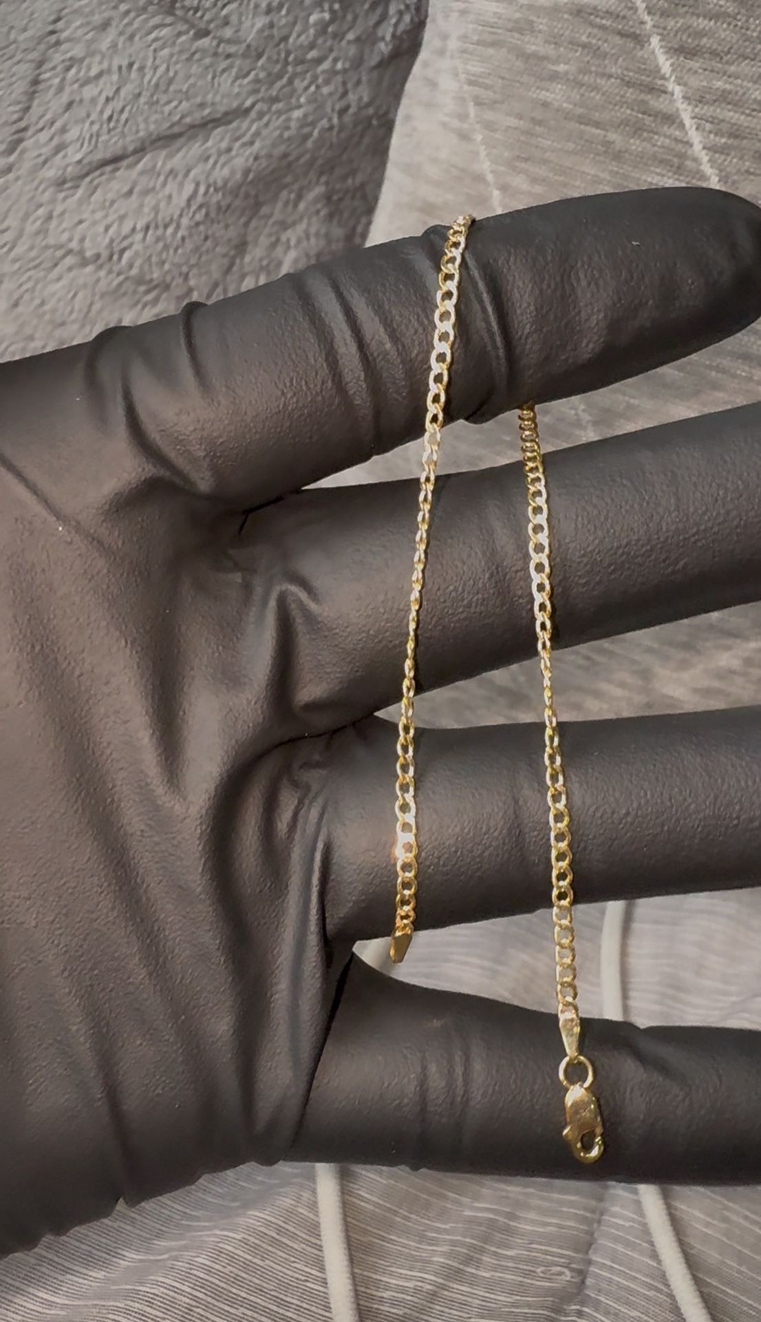 18k Gold Cuban Link Bracelet