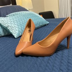 Tan 8.5 Women’s pumps Heels