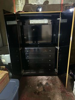 Armoire (TV cabinet) with drawers