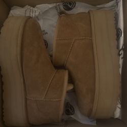 UGG Chestnut Ultra Mini Platform Size 8