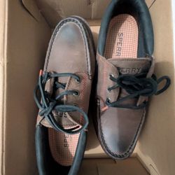 Sperry Original Lug 3-Eye Leather Boat Shoes Men's (Sizes 9 And 10 available)