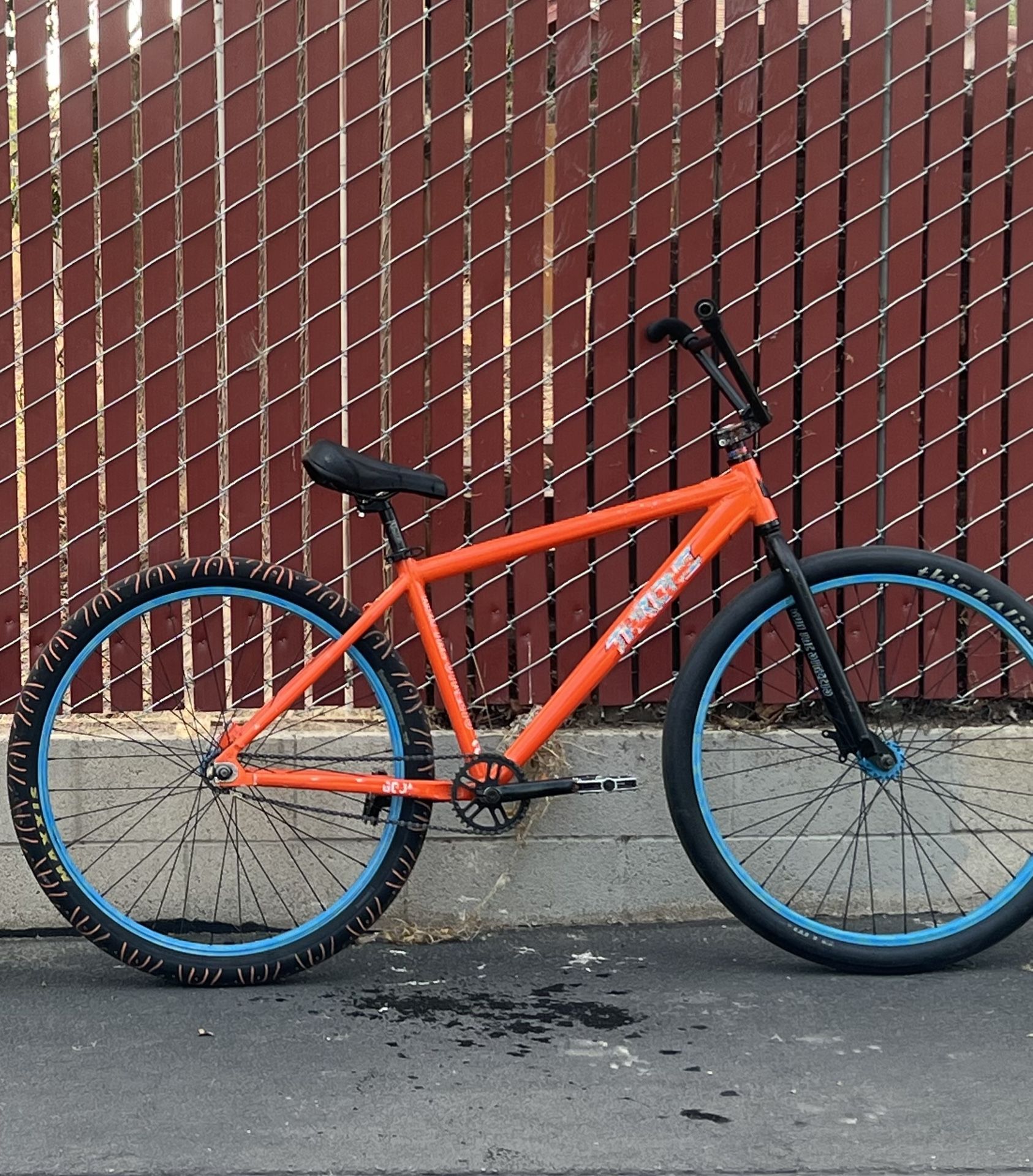Orange Palm Throne 29er READ DESCRIPTION (FRAME ONLY)