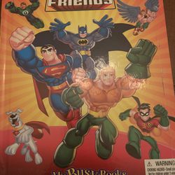 Busy Book ( My Super Friends 12 Figurines And Playmat