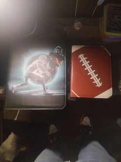 6 Folders Full Of Football Cards