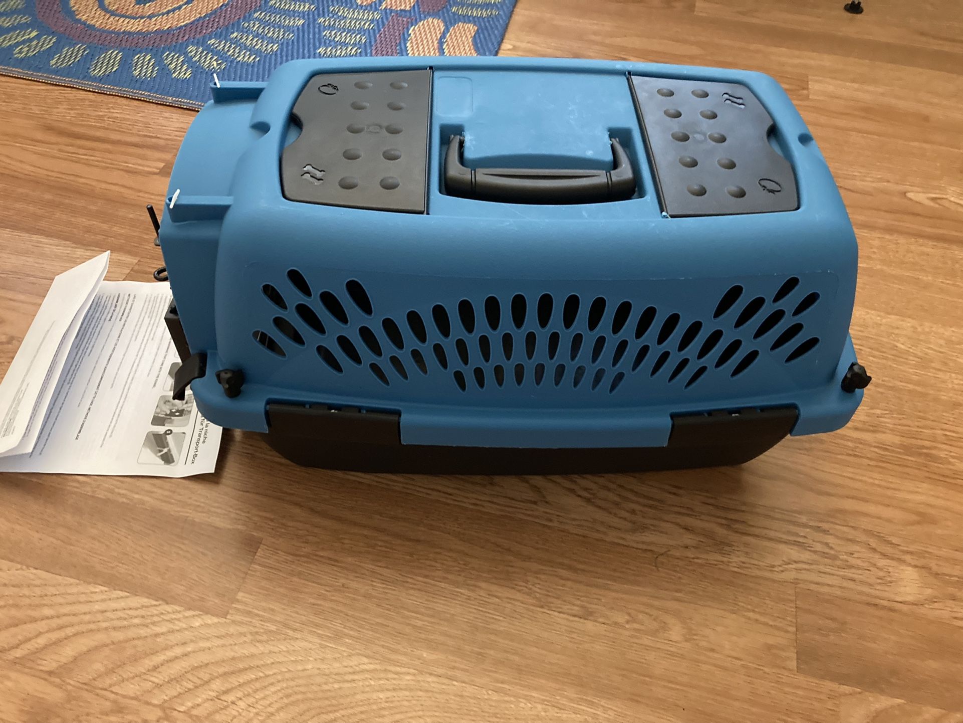 Petmate Dog & Cat Crate ( New)