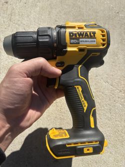 20v Dewalt 1/2 Drill Brand New