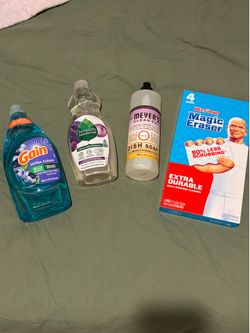 Laundry/cleaning item bundles