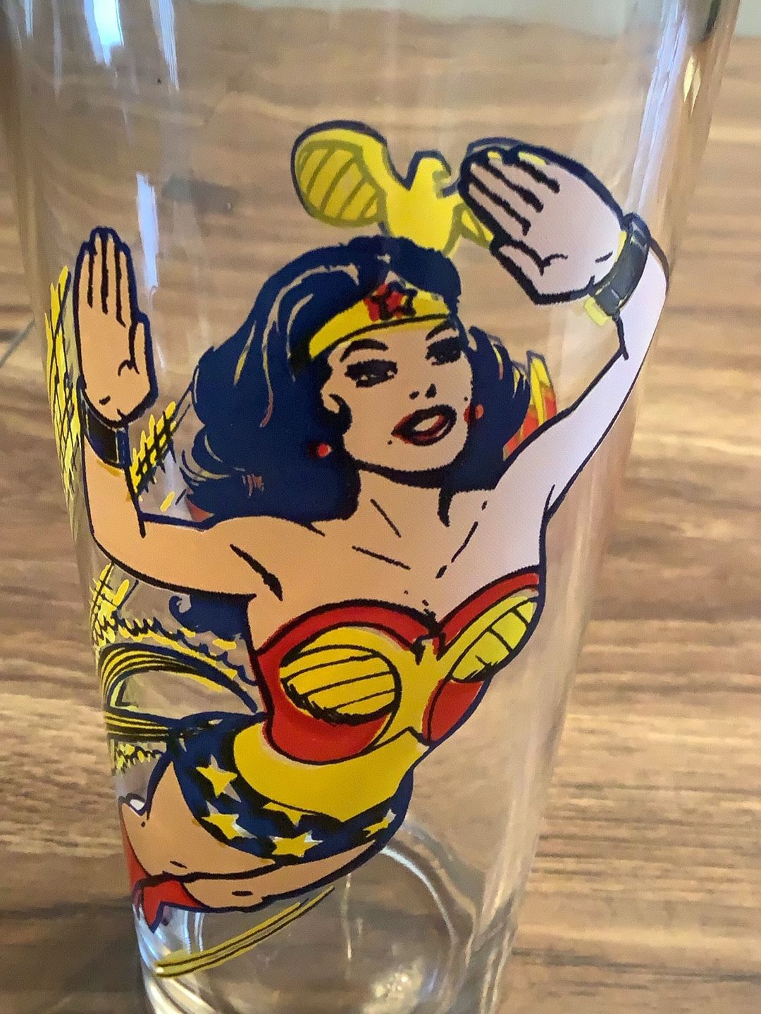 Vintage Wonder Woman Collector Series  Glass