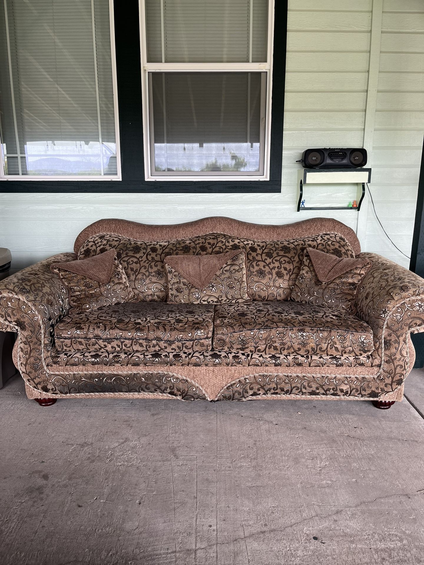 2 Piece Brown Traditional Style Couches