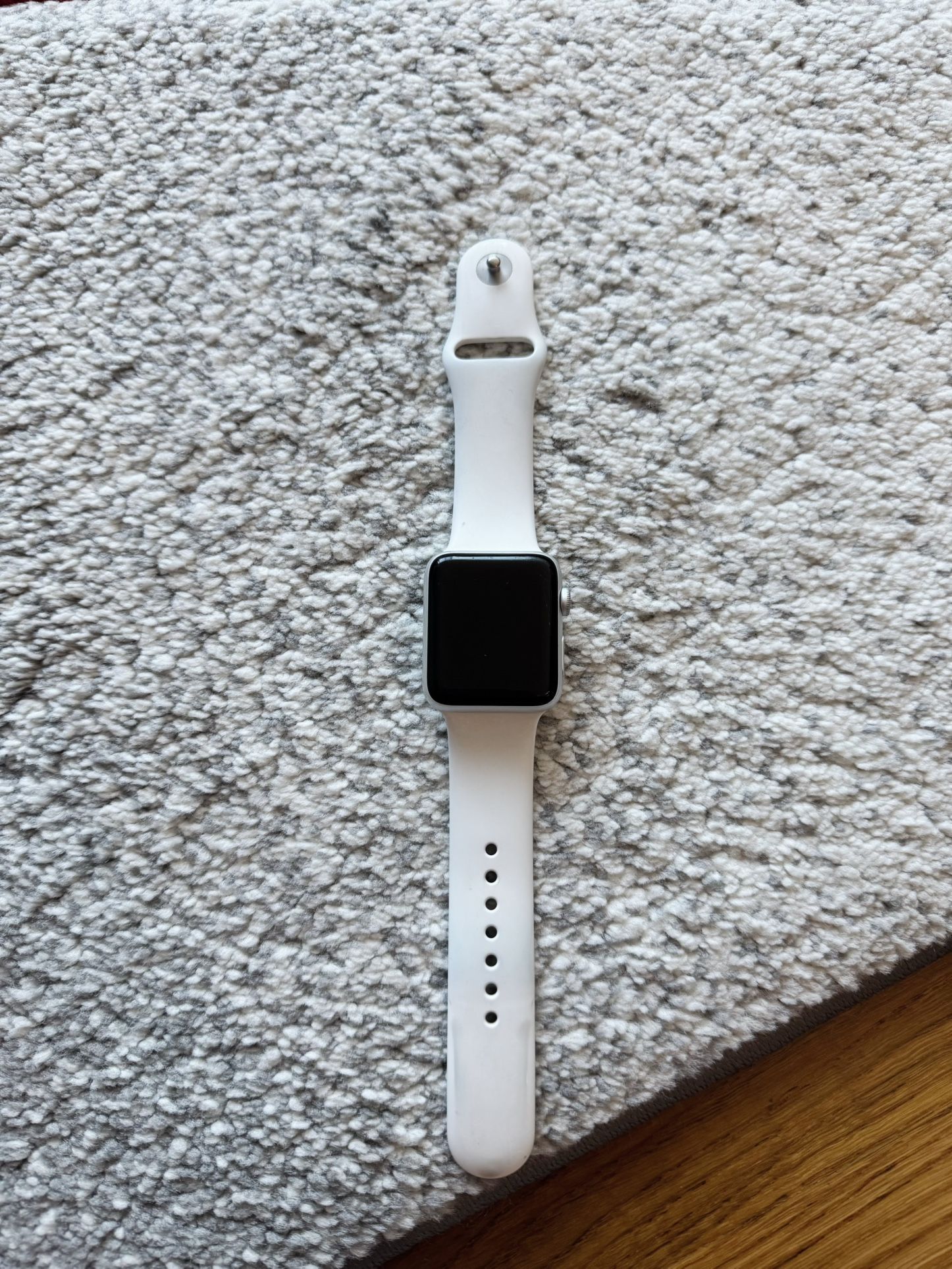 Apple Watch Series 3 42mm GPS + Bluetooth Silver