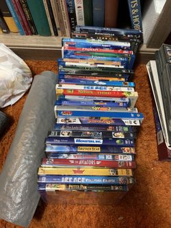 30 DVD Blue Ray Disney Kids Lot 