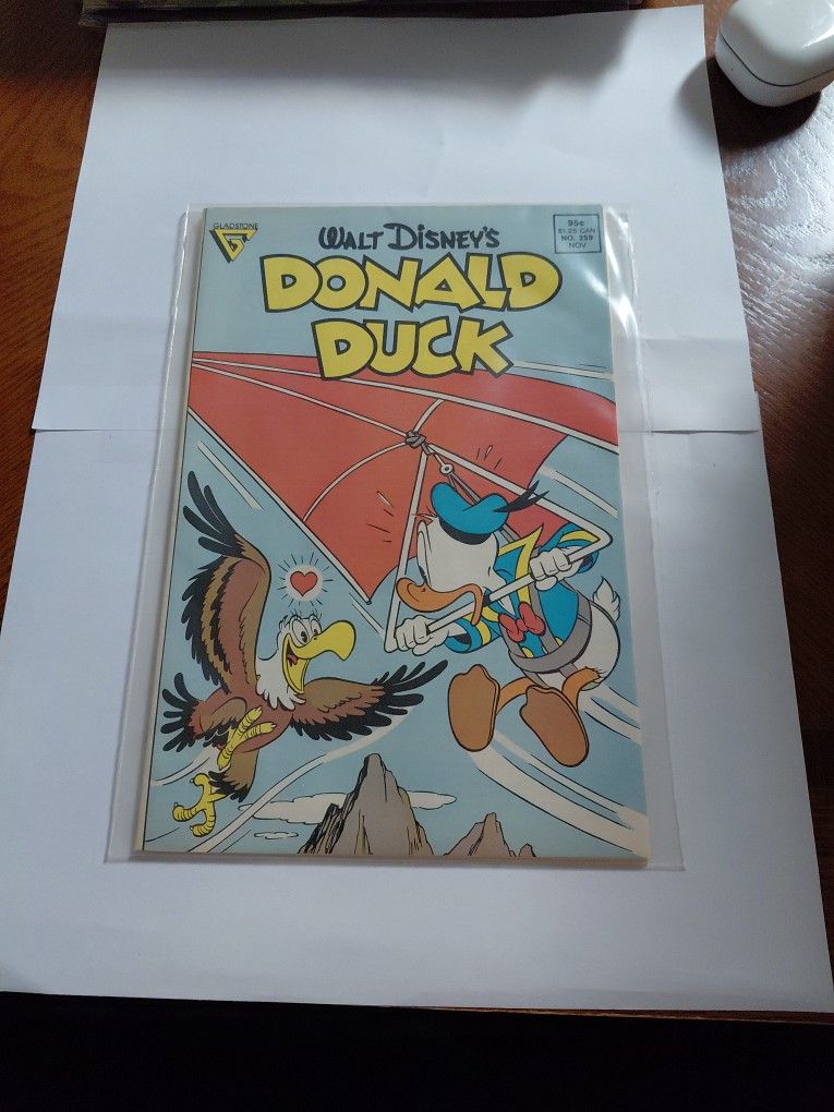 WALT DISNEY COMICS 