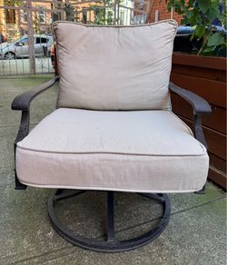 Martha Stewart Living Outdoor Metal Swivel Patio Chair