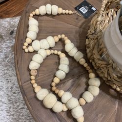 6’ wool and wood garland