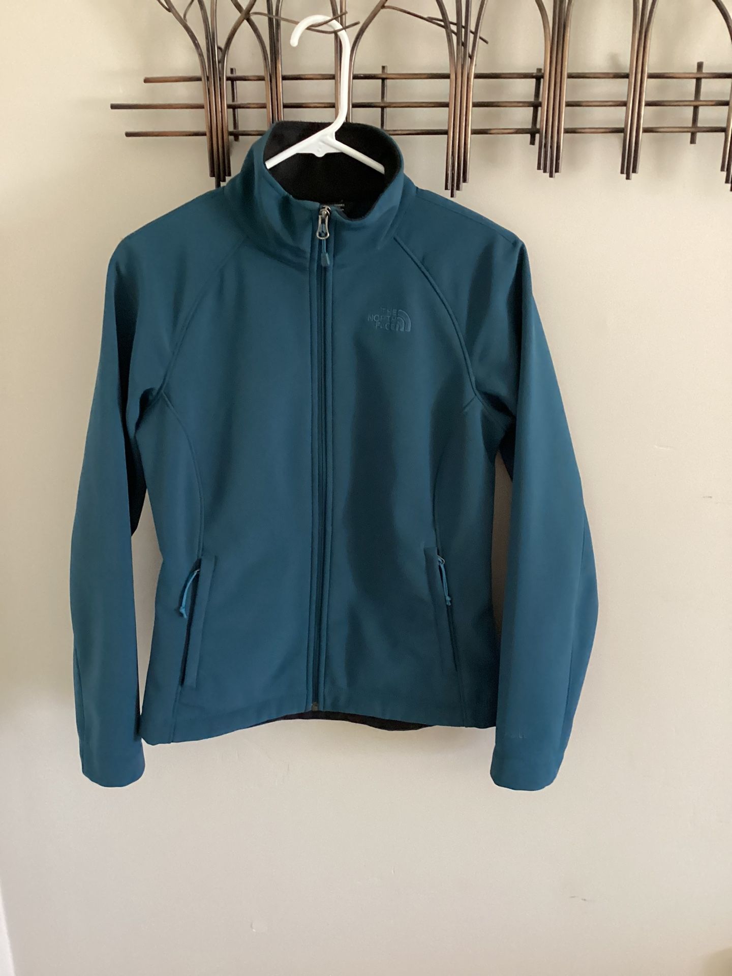 The North Face Teal Apex Flex Soft Shell Windproof Jacket