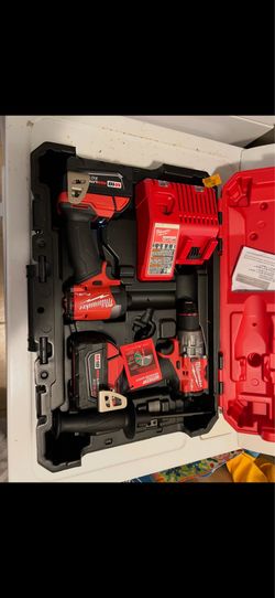 Milwaukee drill set