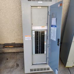 600 Amp Panel Eaton 3 Phase 240 Volt