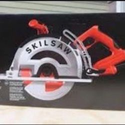 SKILSAW  8” WormDrive Metal Cutting Saw.  