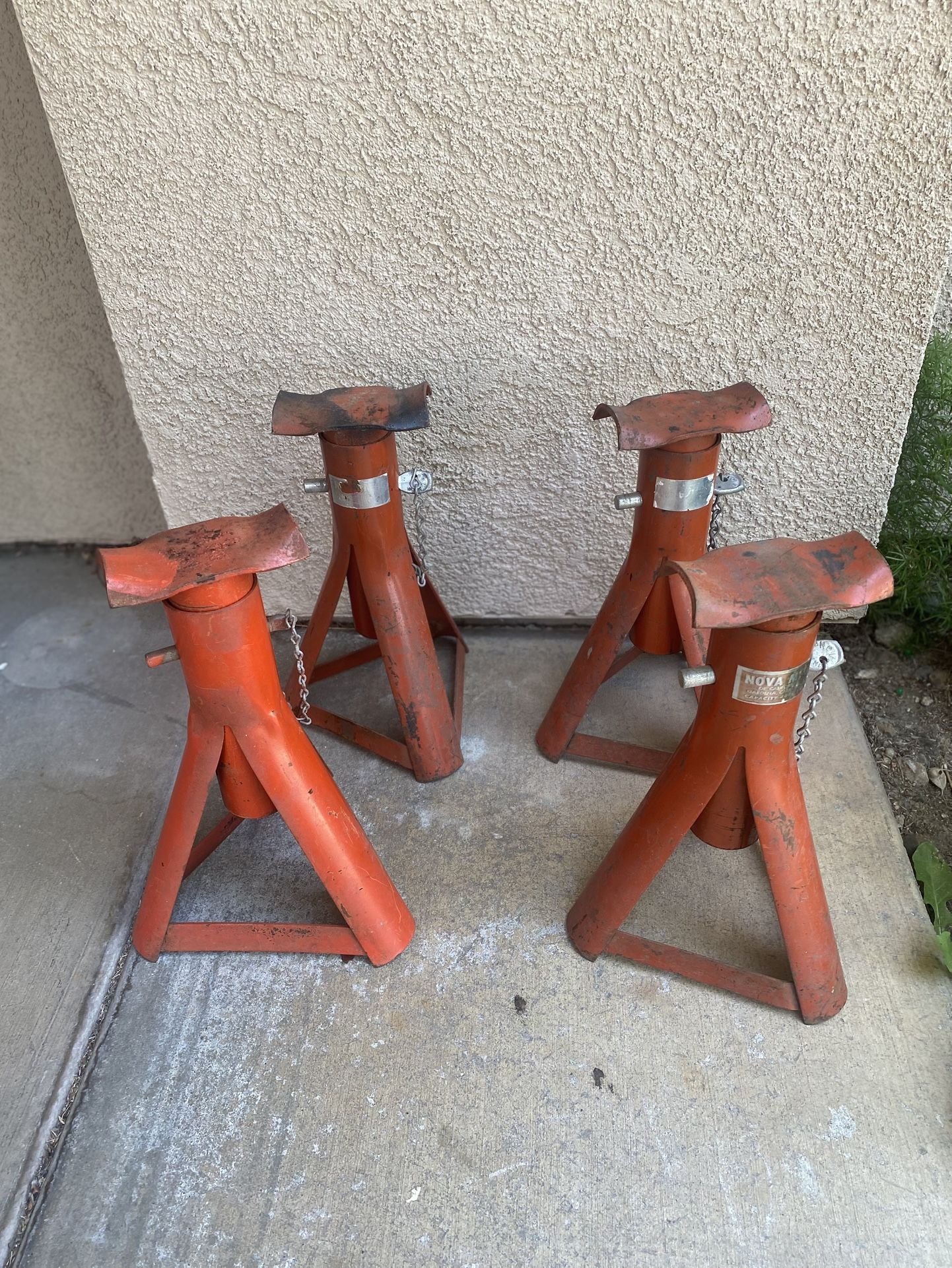 Selling Two Sets Of Vintage Car Stands Each Set Is $35