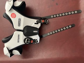 Battle Football Shoulder Pads size youth large