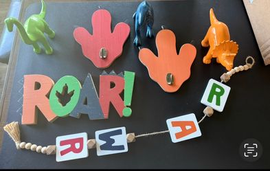 Dino decor